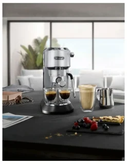 De'Longhi Dedica Arte Manual Coffee Machine in Metal EC885M