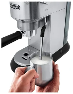 De'Longhi Dedica Arte Manual Coffee Machine in Metal EC885M