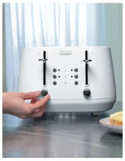 De'Longhi Eclettica 4 Slice Toaster in Whimsical White CTY4003W