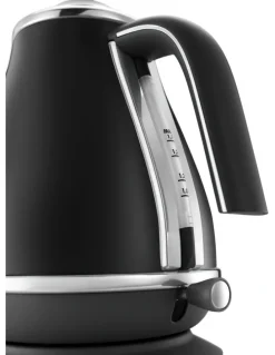 De'Longhi Icona Capitals Kettle 1.7L (KBOC2001.BK) in Edinburgh Black