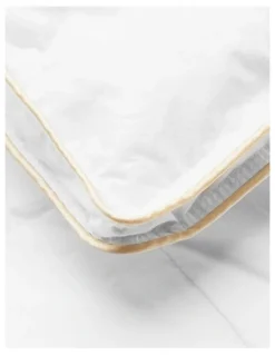 Downia Gold Collection Goose Down Quilt in White