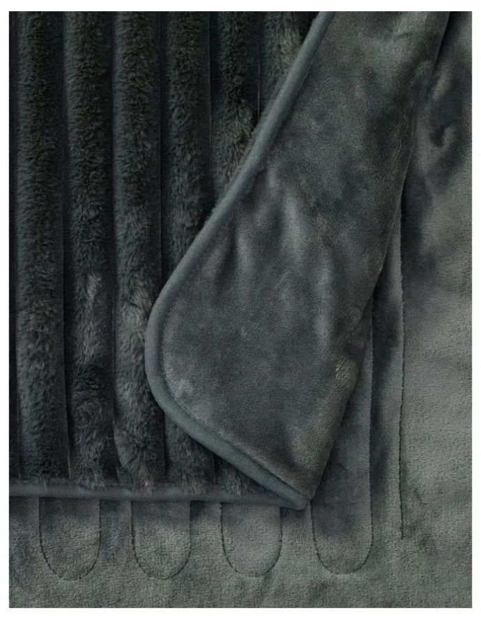 Dreamaker Chunky Embossed Fleece Heated Throw in Charcoal