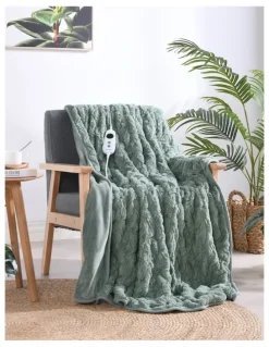 Dreamaker Luxury Faux Fur Electric Heated Throw Blanket in Leaf