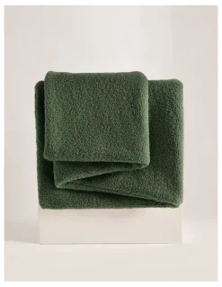 Dreamaker Otis Teddy Fleece Double-Sided Throw 130x160cm in Moss Green