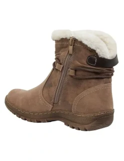 Easy Steps Eskimo Taupe Micro Boot