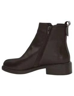 Easy Steps Merchant Leather Boots in Chocolate