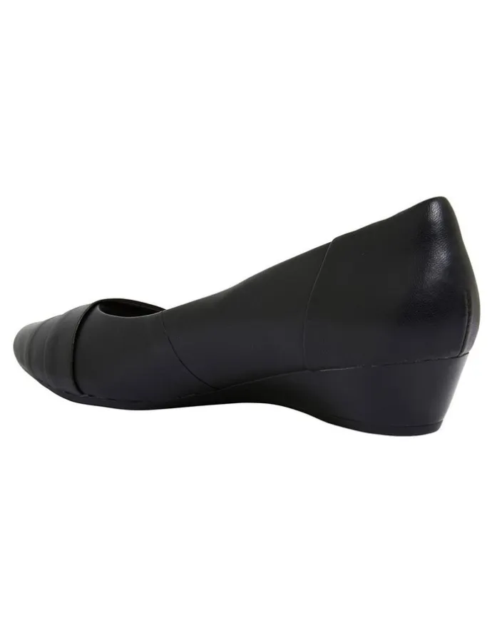 Easy Steps Saturn Heeled Shoes in Black Leather