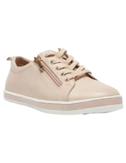 Easy Steps Whisper Sneakers in Blush Glove