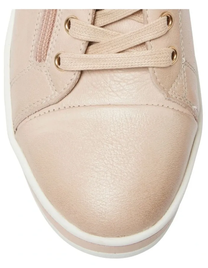 Easy Steps Whisper Sneakers in Blush Glove