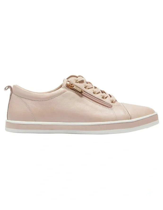 Easy Steps Whisper Sneakers in Blush Glove