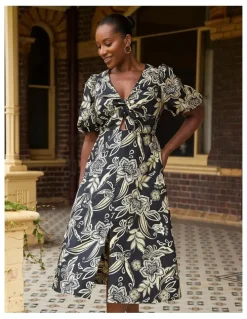 Estelle Kelsie Dress in Black/Cream
