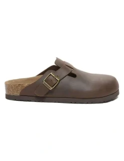 Ever AU Brooklyn Buckle Sandal in Chocolate