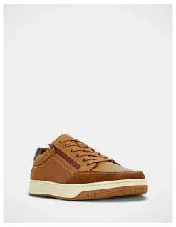 Explorer Bennett Shoes in Tan