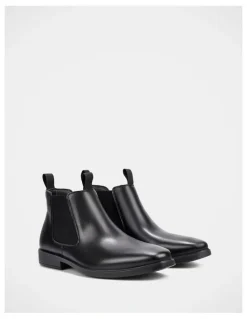 Explorer Soren Boots In Black