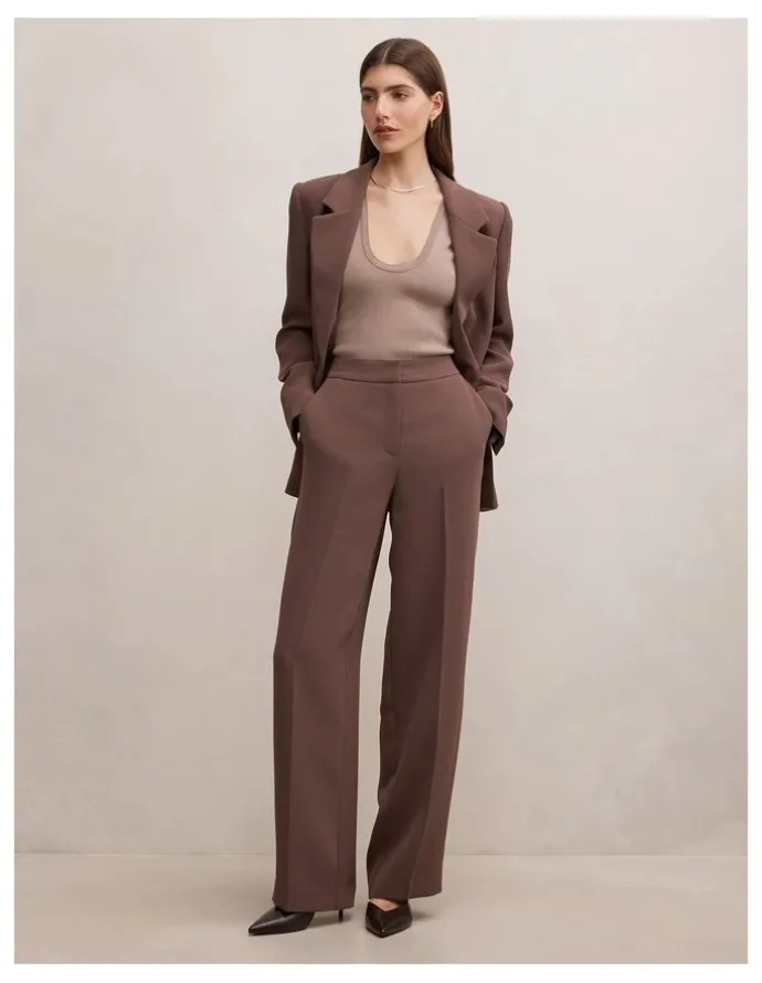 Forever New Dani Straight Leg Pants in Chocolate