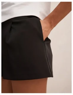 Forever New Rita Pleated Shorts in Black