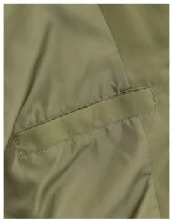 Gant Lightweight Hampshire Jacket in Dry Herb Green