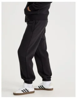 Grab Relaxed Trackpant in Black