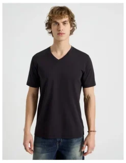 Grab V-Neck T-Shirt in Black