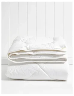 Heritage All Seasons Wool Quilt in White