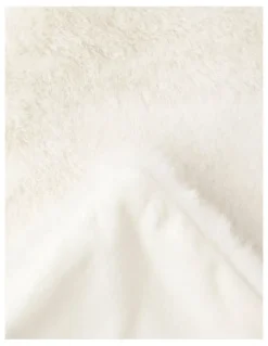 Heritage Amelie Faux Fur Throw in Creme