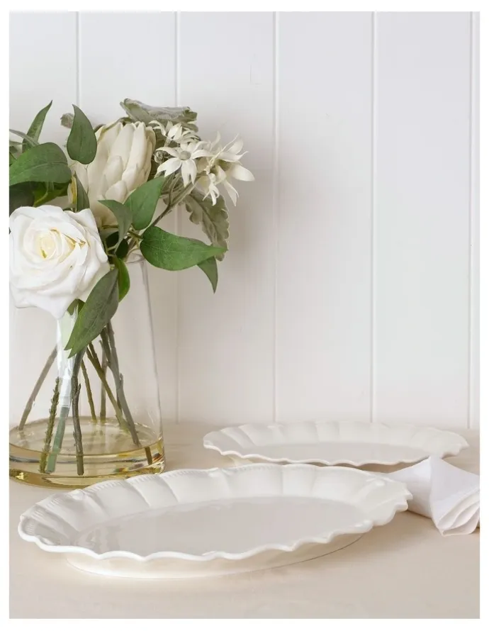 Heritage Bella Scalloped Oval Plate Small in White