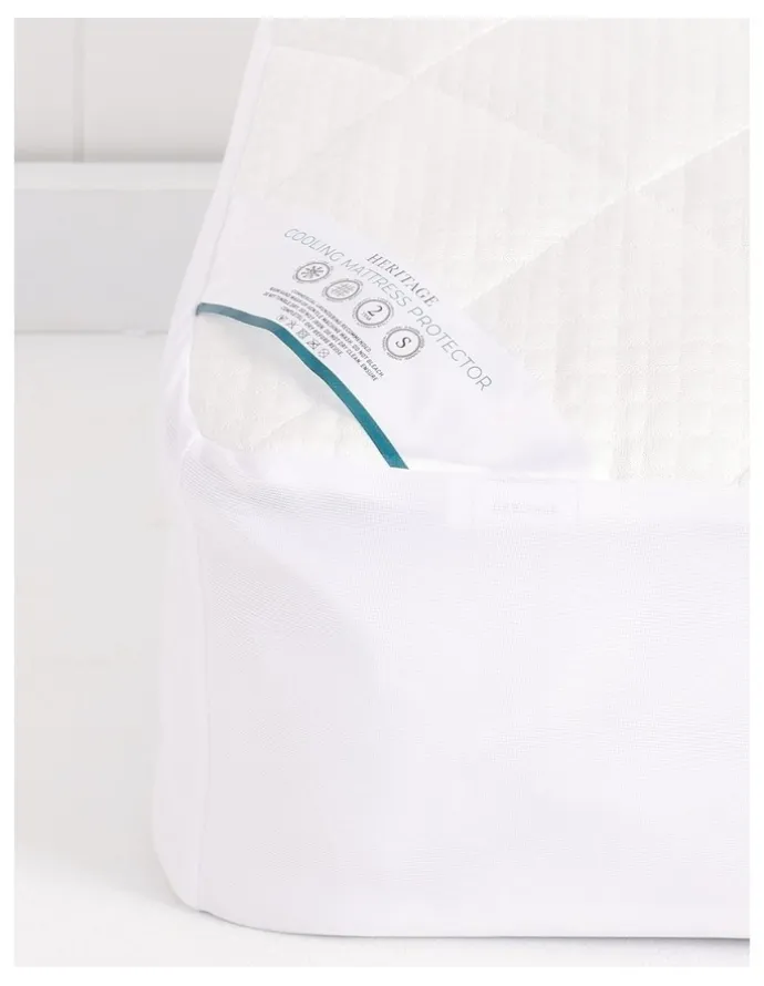 Heritage Cooling Mattress Protector in White