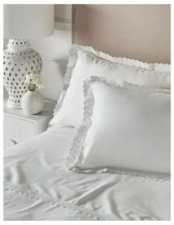 Heritage Cotton Lace Edge Sheet Set in White