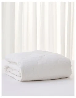 Heritage Cotton Quilted Mattress Protector in White