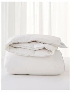 Heritage 85/15 Duck Down and Feather Quilt