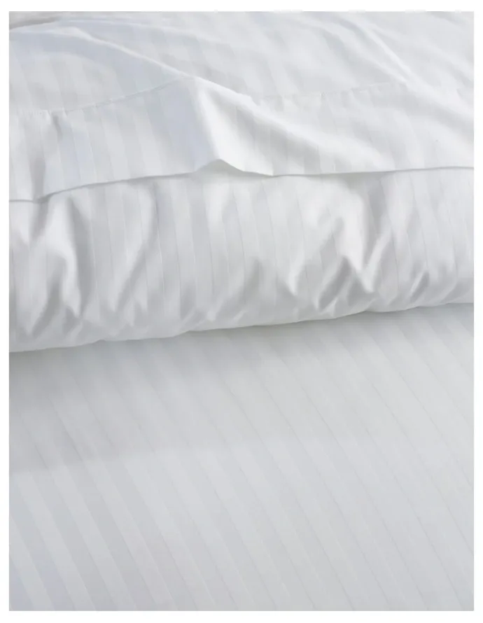 Heritage Hotel Collection 500TC Cotton Jacquard Quilt Cover Set in White
