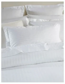 Heritage Hotel Collection 500TC Cotton Jacquard Quilt Cover Set in White