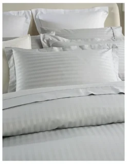 Heritage Hotel Collection 500TC Cotton Jacquard Quilt Cover Set in Silver