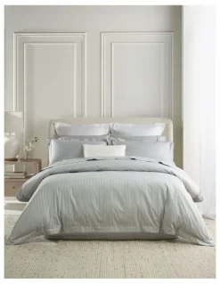 Heritage Hotel Collection 500TC Cotton Jacquard Quilt Cover Set in Silver