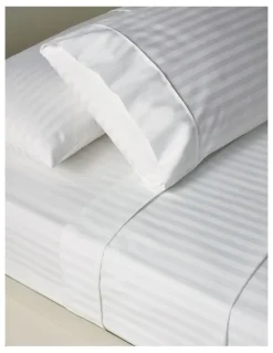 Heritage Hotel Collection 500TC Cotton Jacquard Sheet Set in White