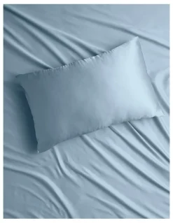 Heritage Luxe Silk Pillowcase in Baby Blue