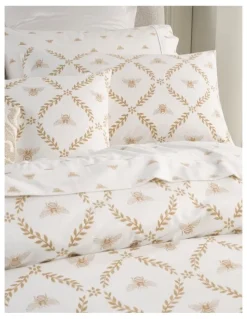 Heritage Printed Cotton Flannelette Quilt Cover Set in Bee Trellis