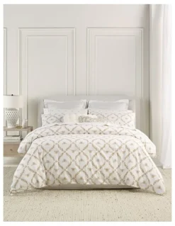 Heritage Printed Cotton Flannelette Quilt Cover Set in Bee Trellis