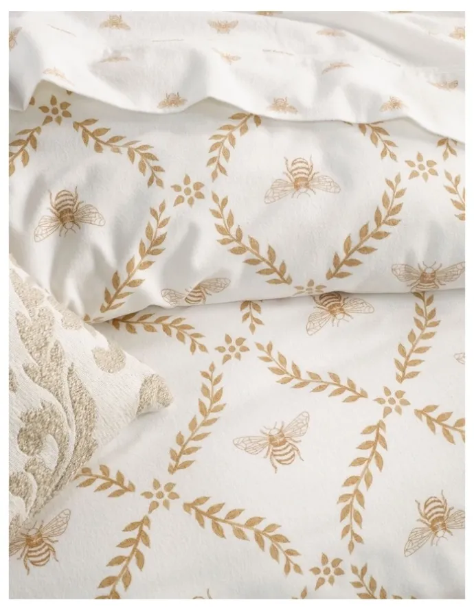 Heritage Printed Cotton Flannelette Quilt Cover Set in Bee Trellis
