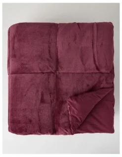 Heritage Quilted Plush Blanket in Burgundy