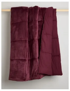 Heritage Quilted Plush Blanket in Burgundy