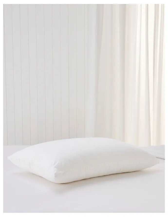 Heritage Supersoft Gusseted Pillow in White