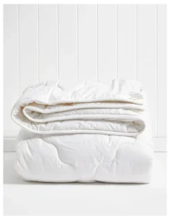 Heritage Warm Wool Quilt in White