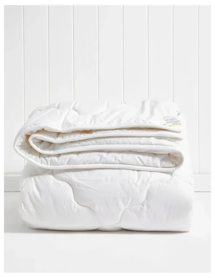 Heritage Warm Wool Quilt in White