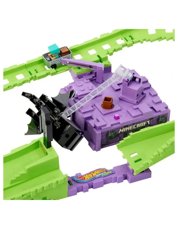 Hot Wheels Racer Verse Minecraft Track Set and Die-Cast Diamond Armor Steve