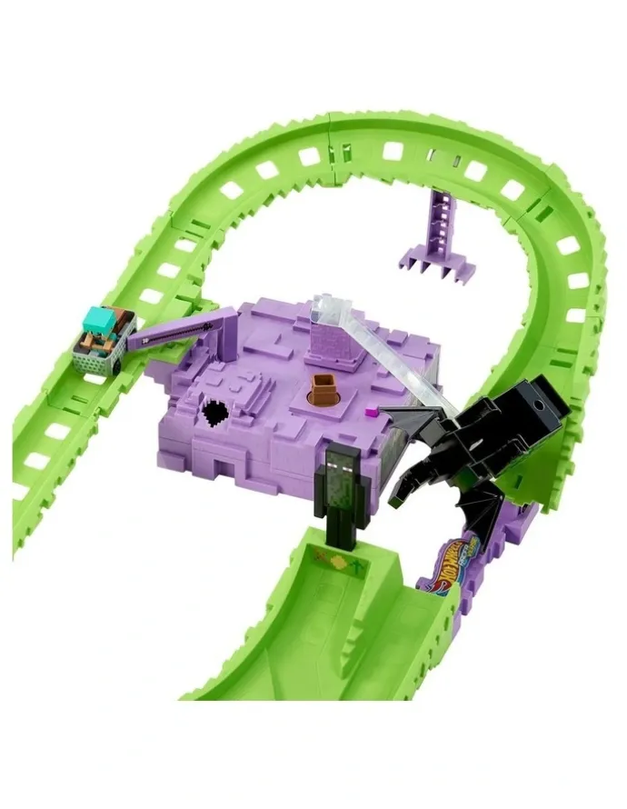 Hot Wheels Racer Verse Minecraft Track Set and Die-Cast Diamond Armor Steve