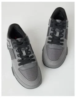 Hugo Yarrow_Tenn_Mesd Sneaker Dark Grey