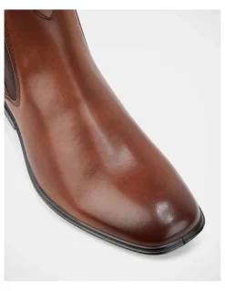 Hush Puppies Chelsea Boots in Tan