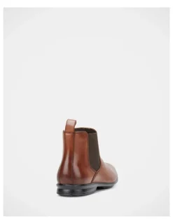 Hush Puppies Chelsea Boots in Tan