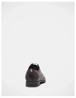Hush Puppies Nero Shoes in Brown
